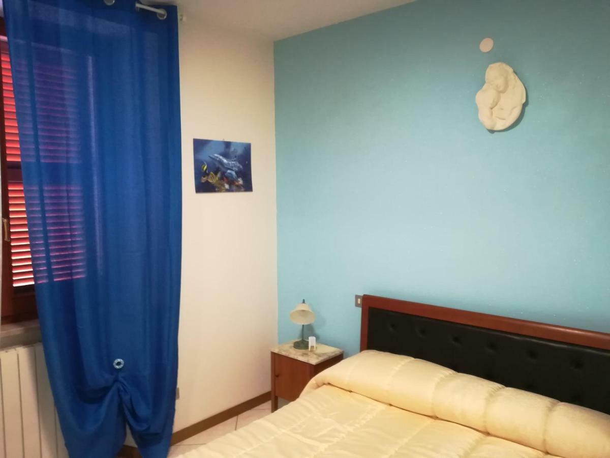 Affittacamere Lo Scoiattolo Di Mannocchi Lorella Porto SantʼElpidio Exterior foto